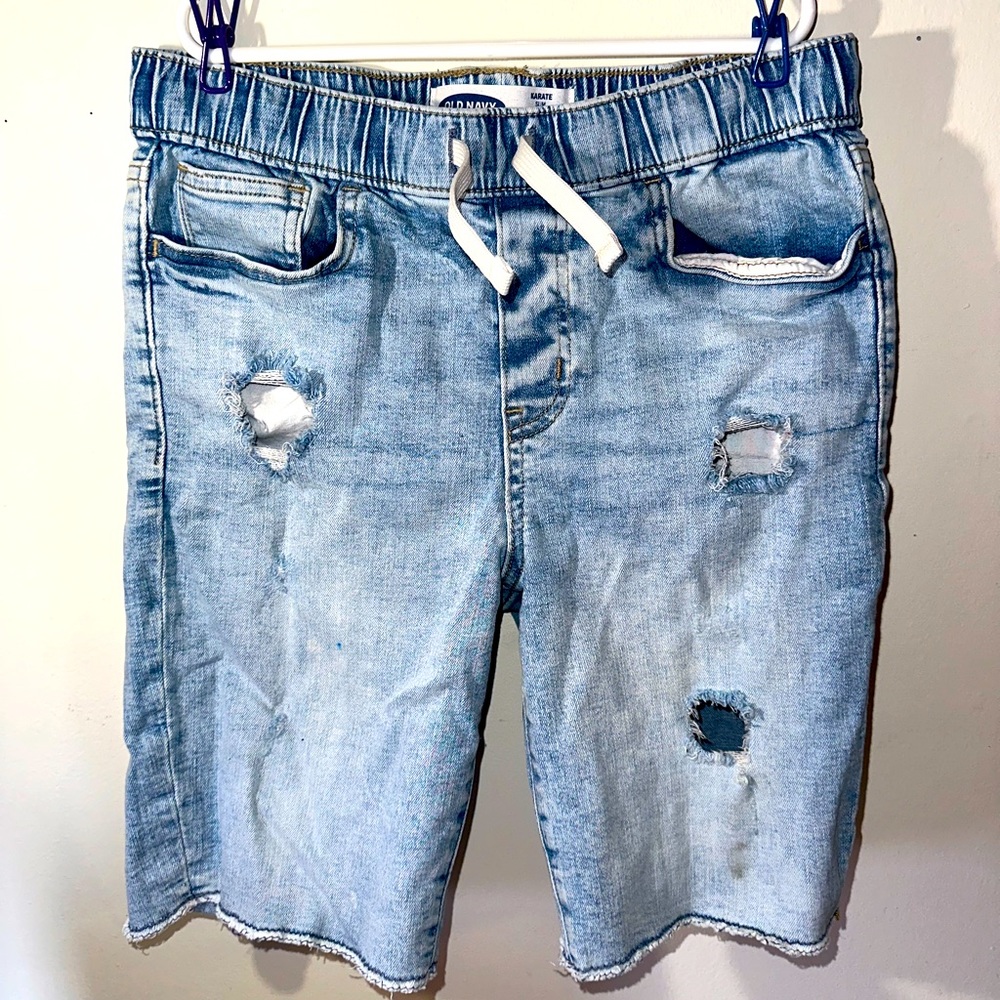 Boys distressed jean short